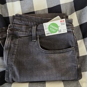 Uniqlo Women's Black Straight Jeans NWT Size 32
